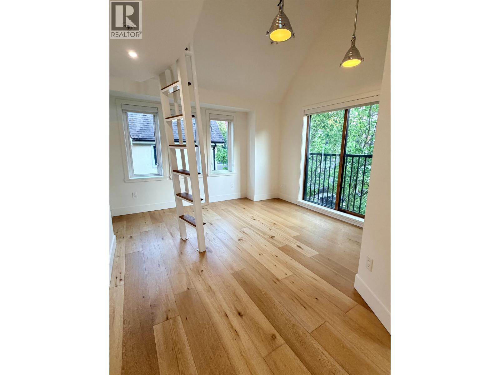 1080 Nicola Street Property Photo 22