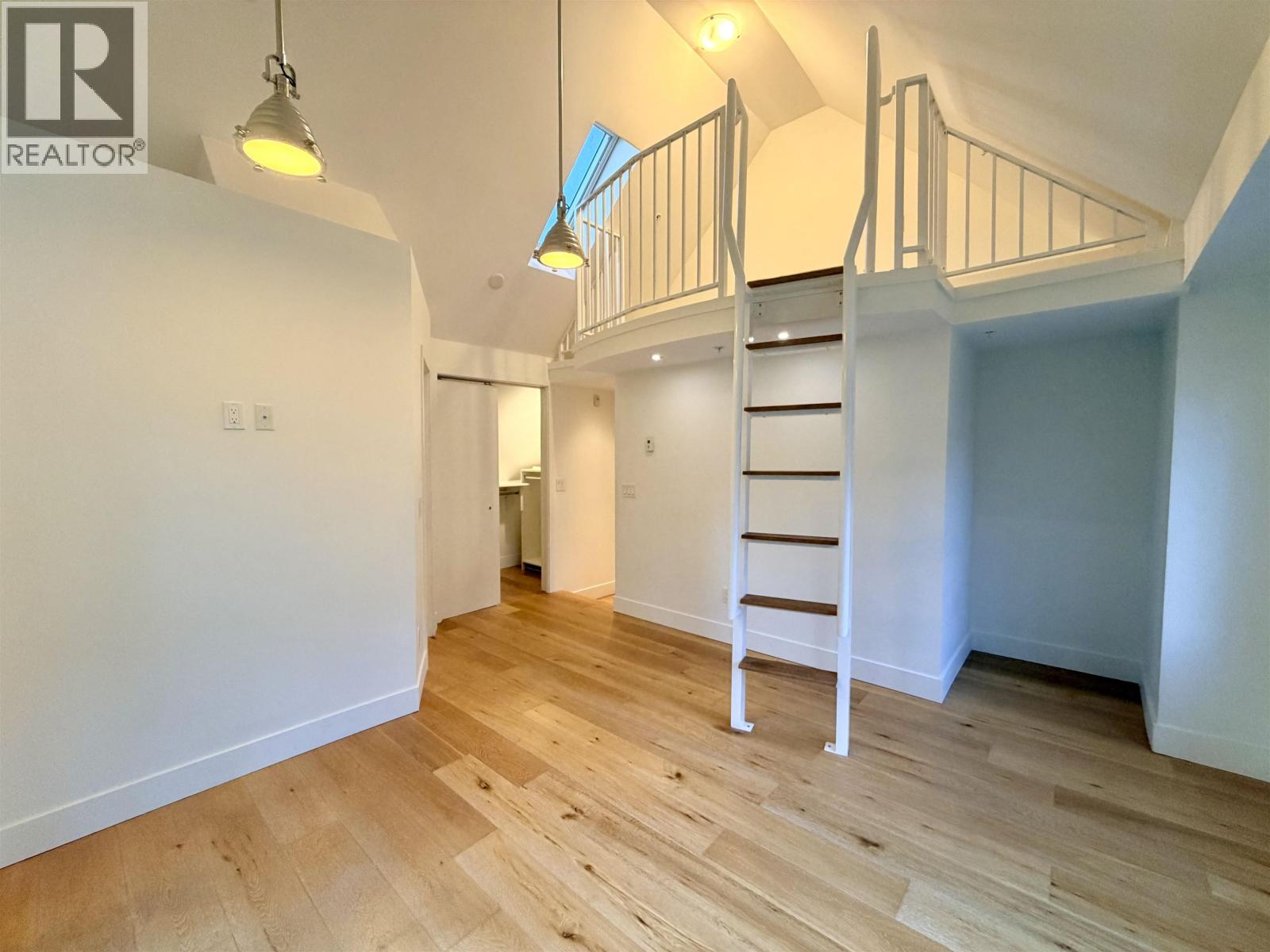 1080 Nicola Street Property Photo 26