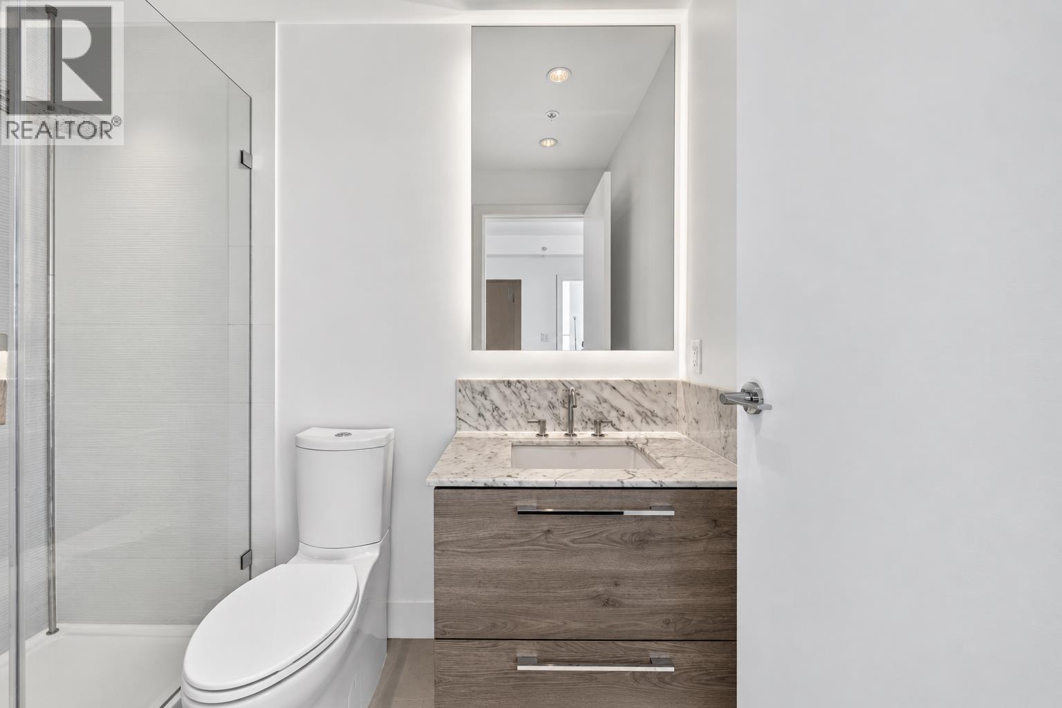 2807 7388 Kingsway Property Photo 16