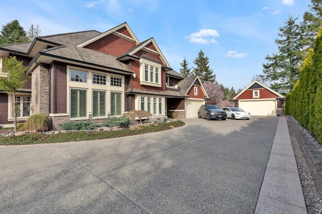 13438 24 Avenue Property Photo 2