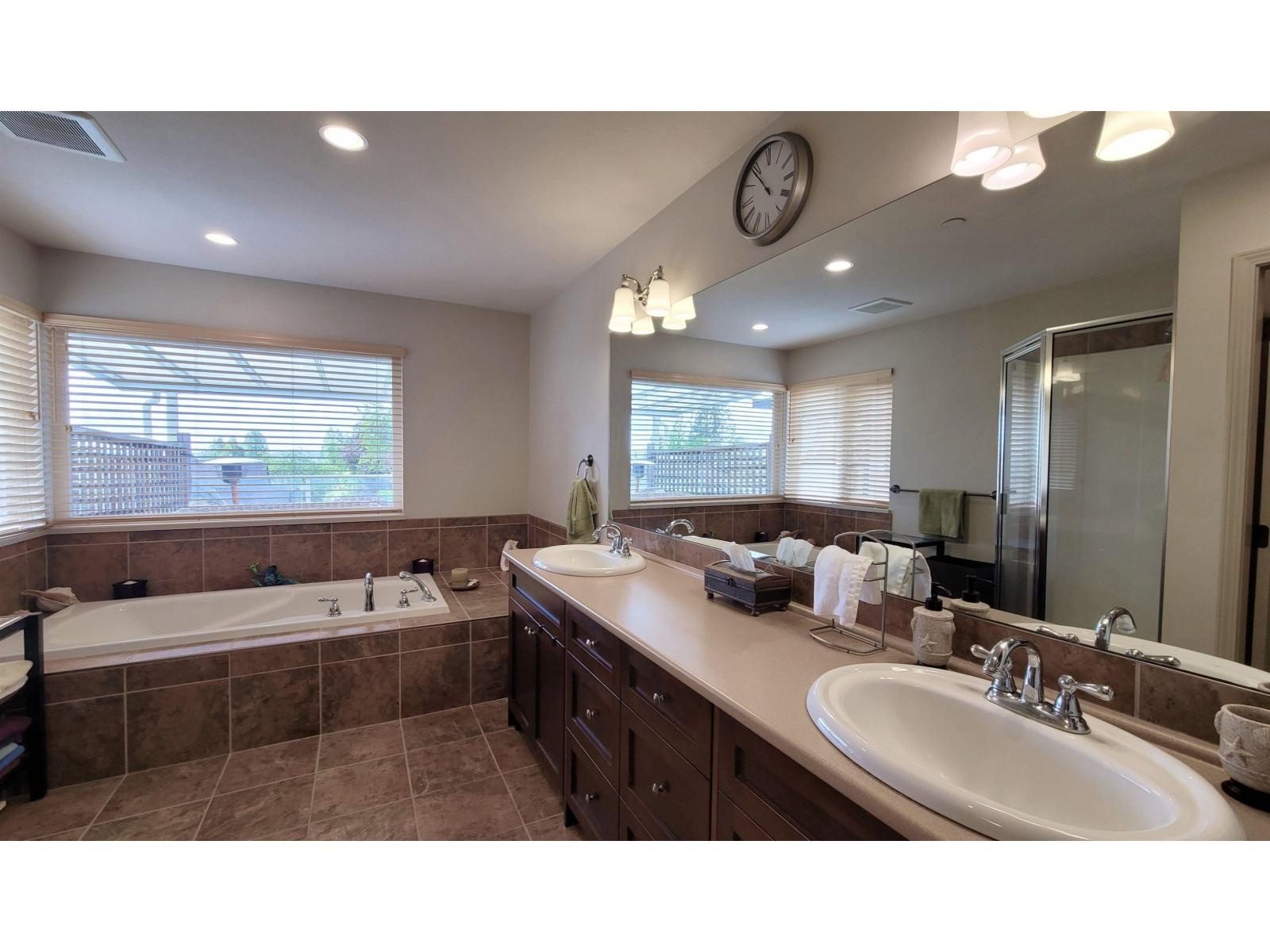 15974 Buena Vista Avenue Property Photo 21