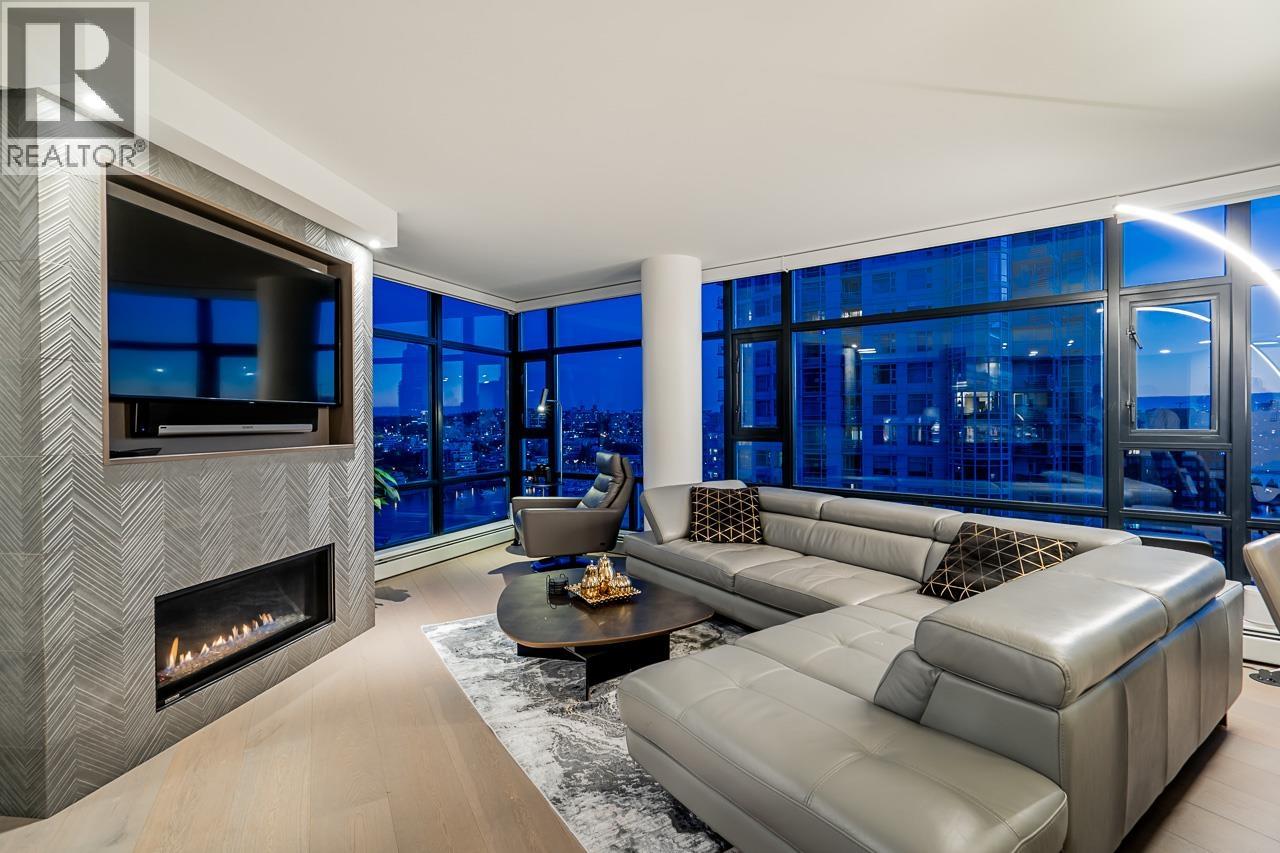 2207 198 AQUARIUS MEWS Property Photo 1