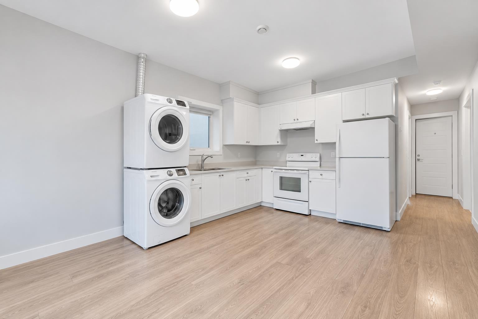 16520 20a Avenue Property Photo 17