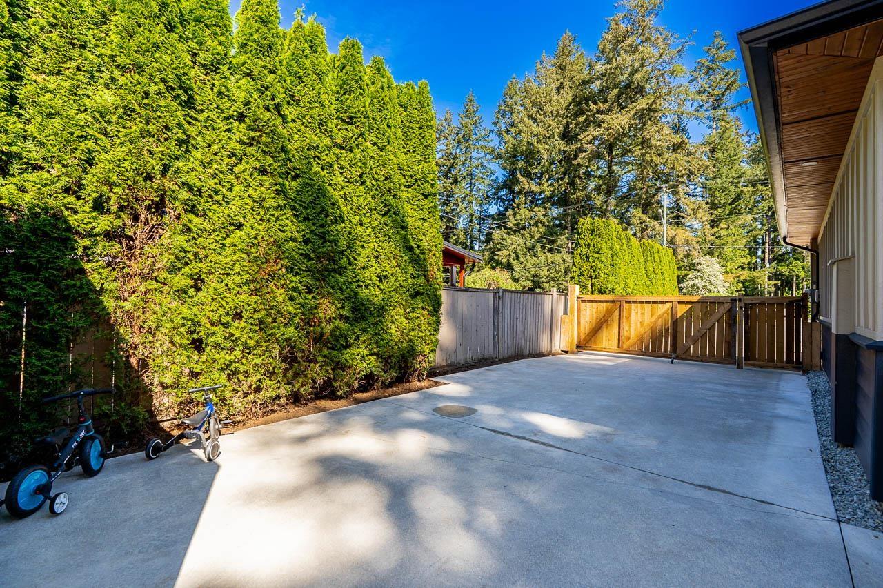 19904 36 Avenue Property Photo 26