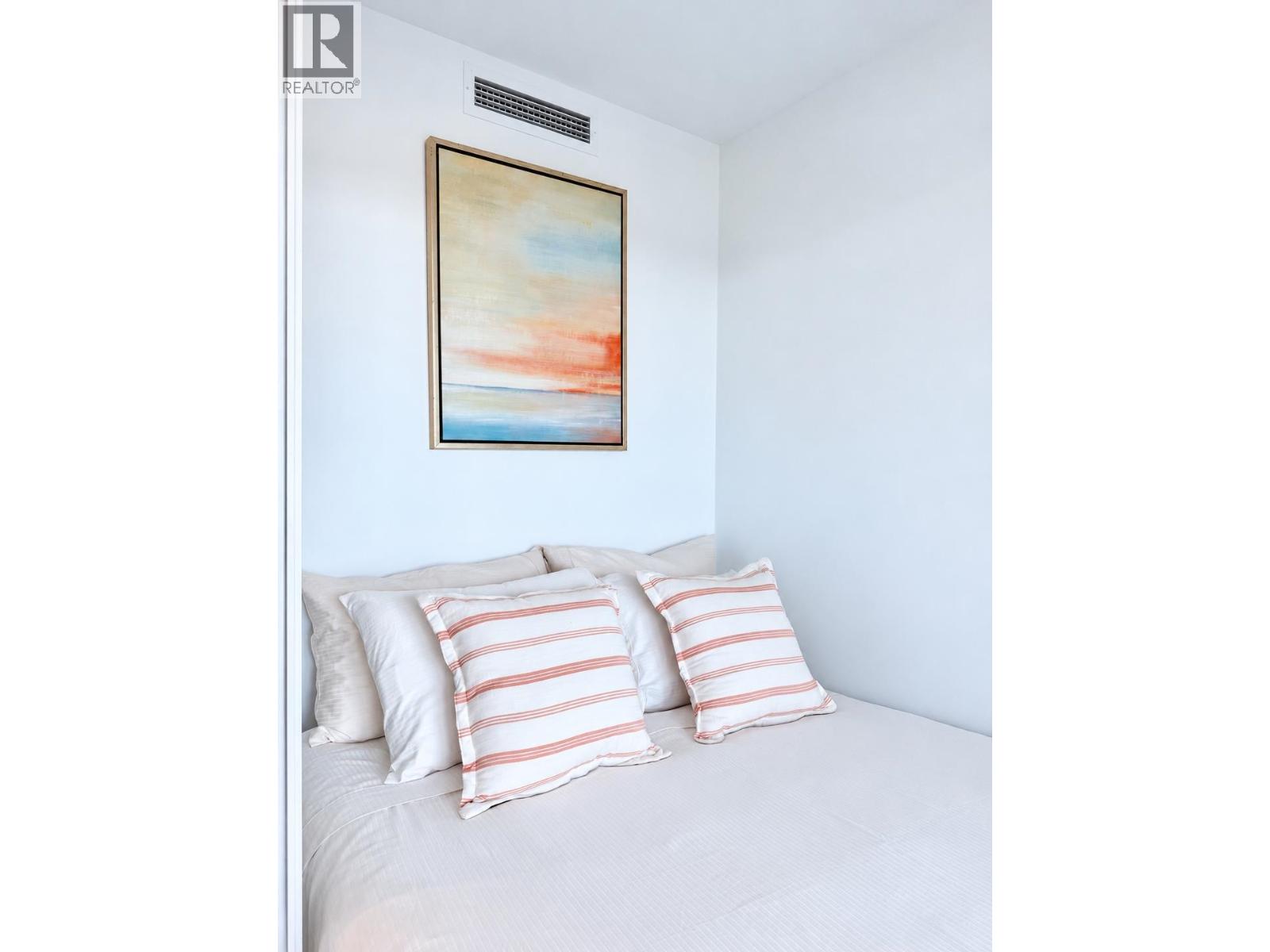 725 8133 Cook Road Property Photo 13