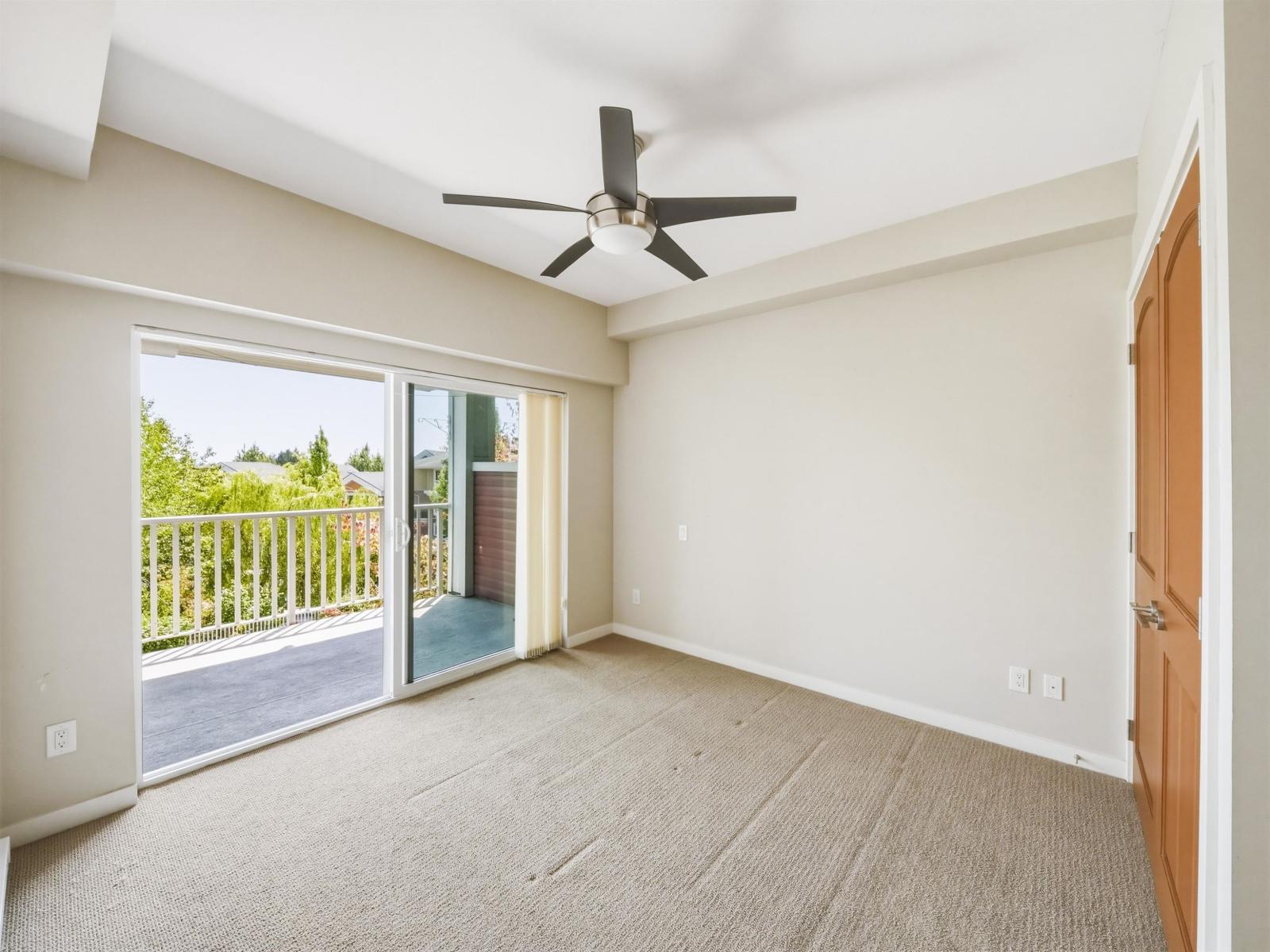 319 6480 194 Street Property Photo 11