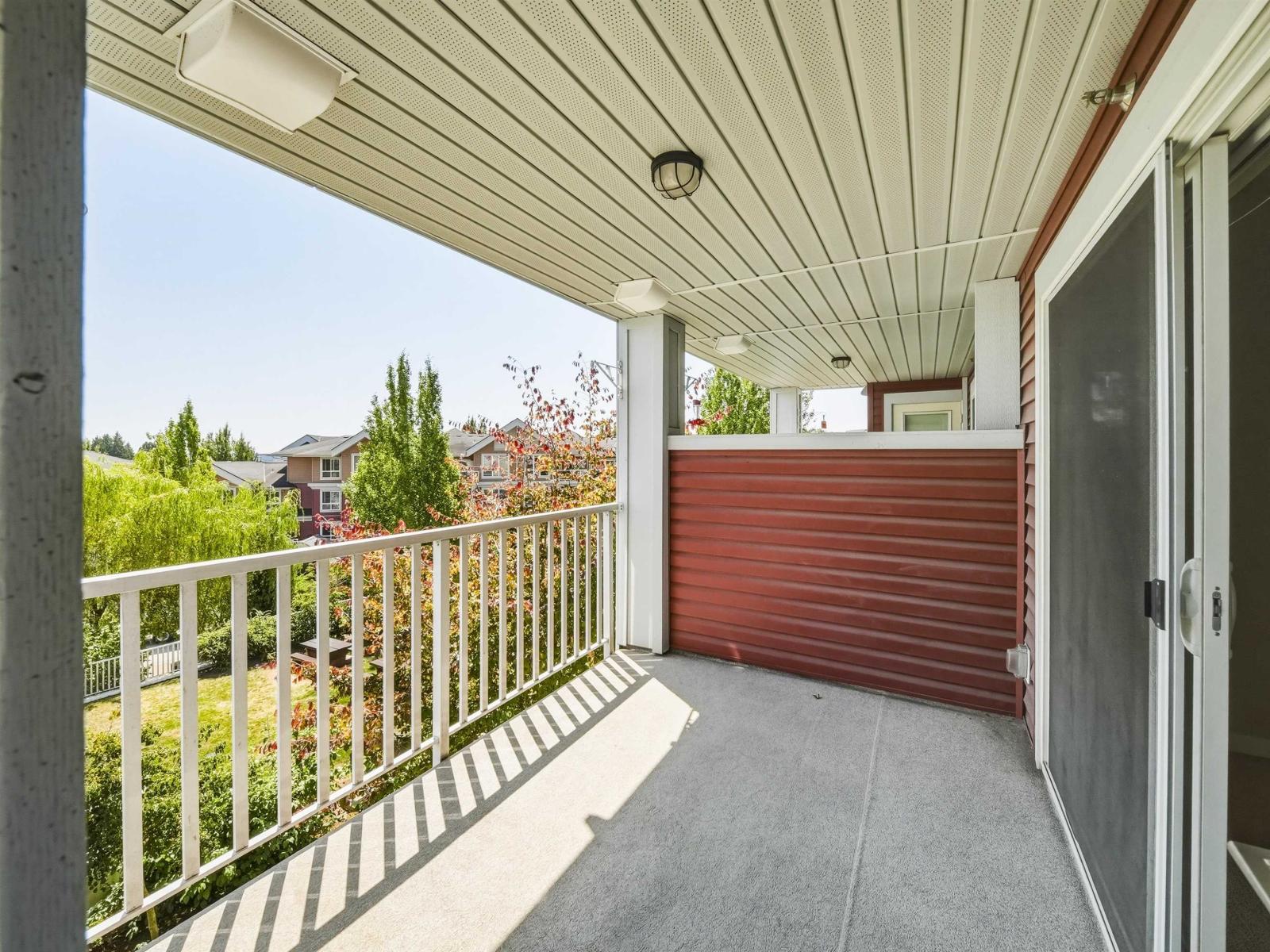 319 6480 194 Street Property Photo 21