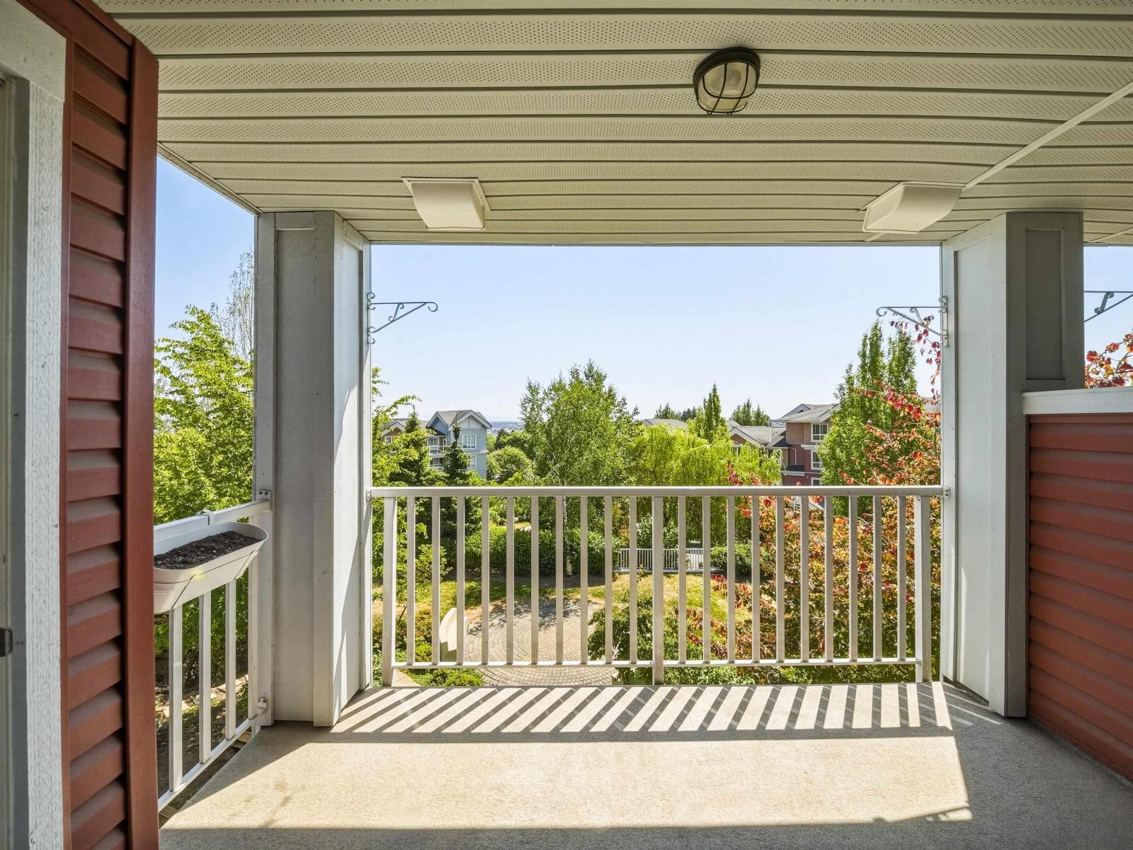 319 6480 194 Street Property Photo 22