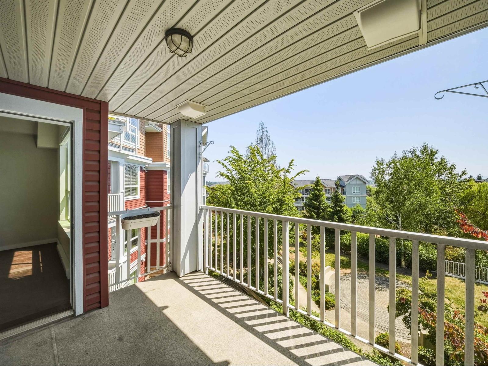 319 6480 194 Street Property Photo 23