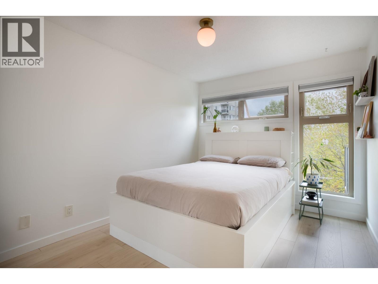 405 1864 Frances Street Property Photo 14