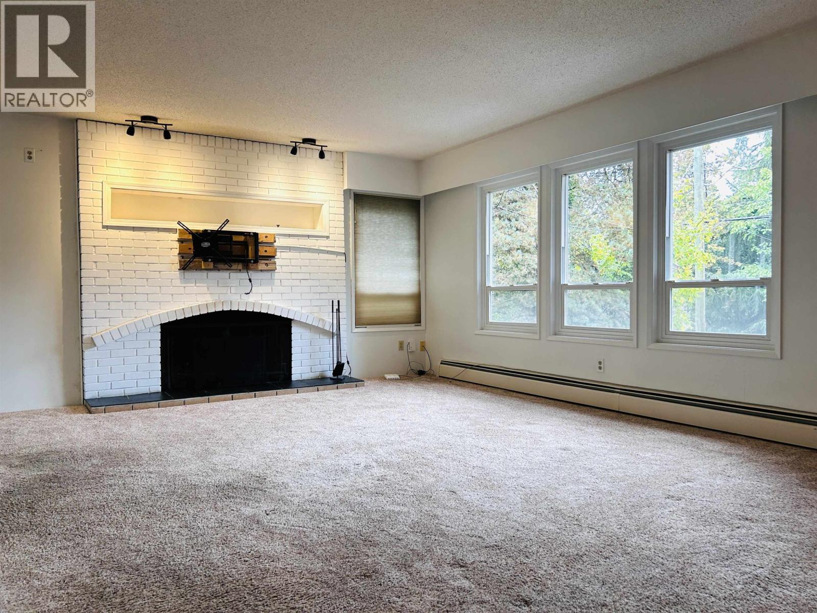 1404 Winslow Avenue Property Photo 5