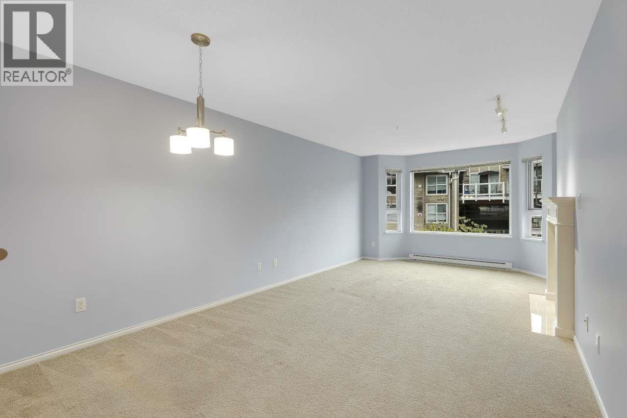 316 5888 Dover Crescent Property Photo 4