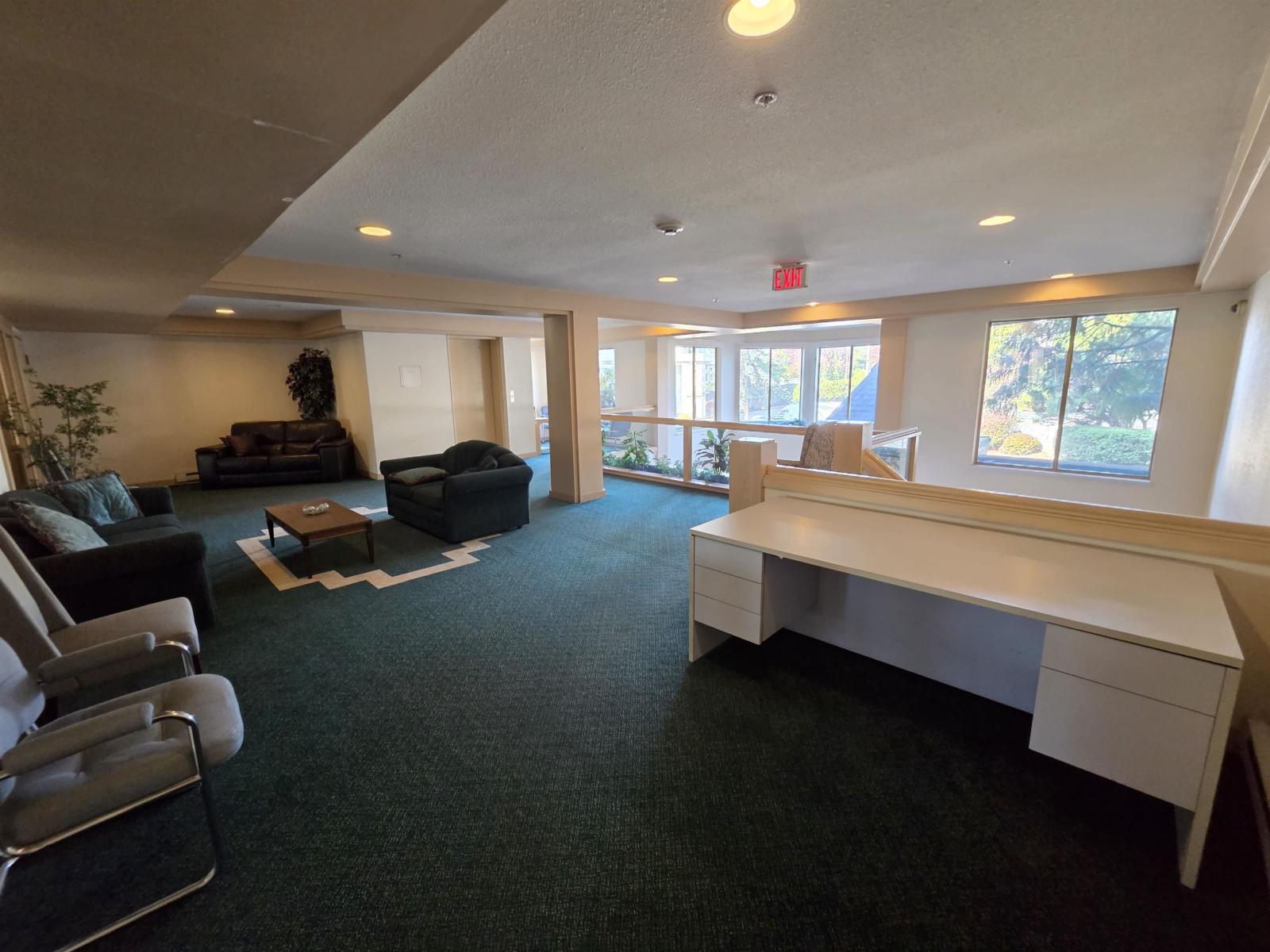 301 20140 56 Avenue Property Photo 11