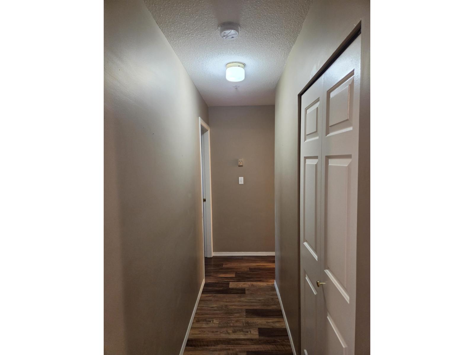 301 20140 56 Avenue Property Photo 13