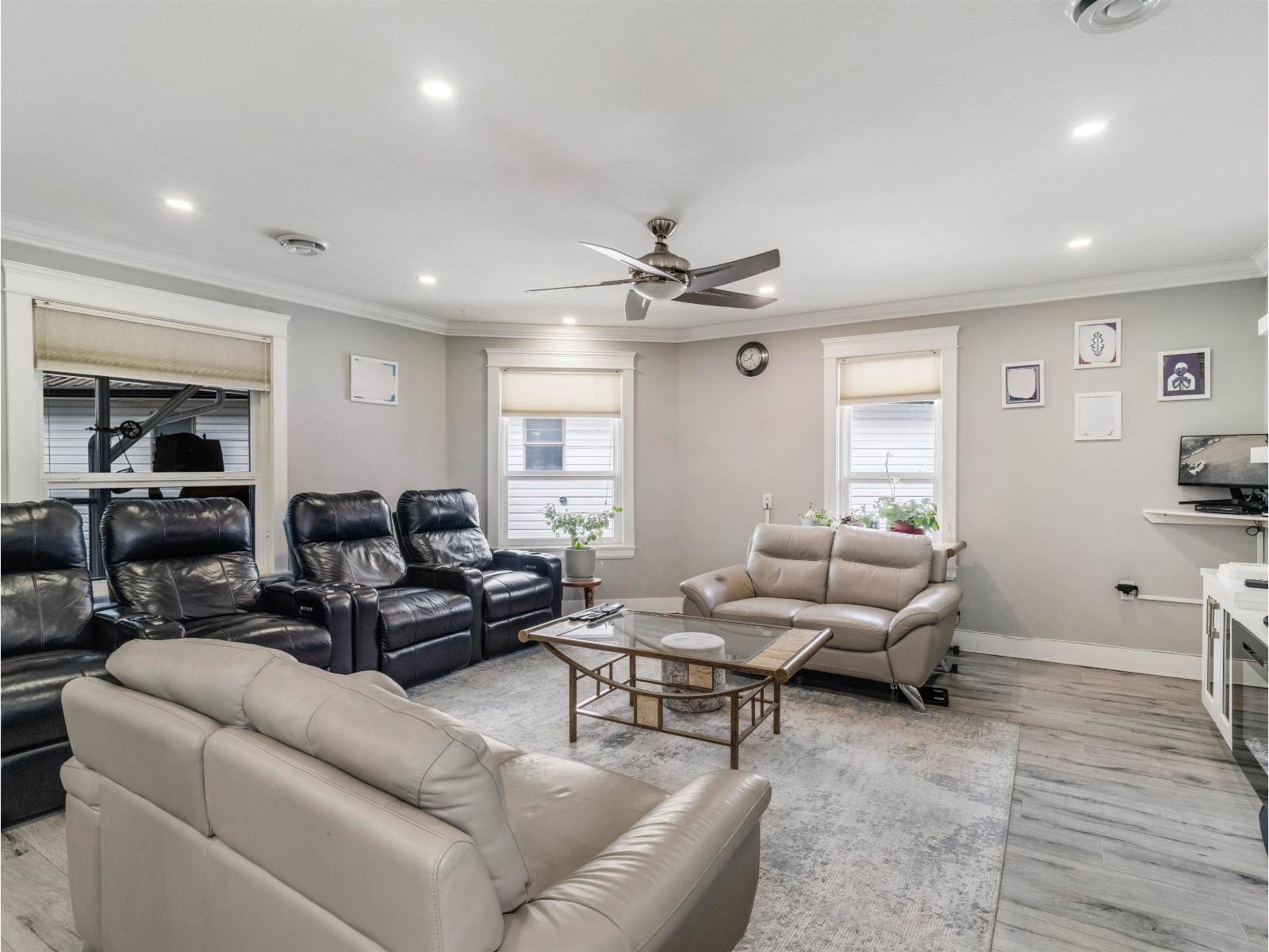 7078 126a Street Property Photo 8