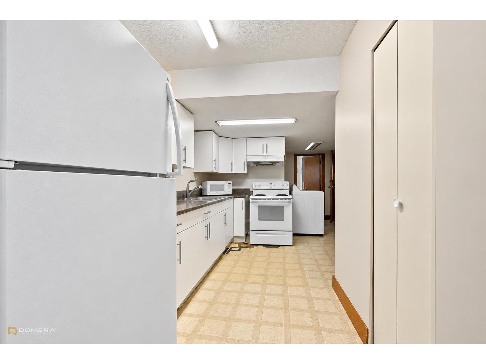 2947 Babich Street Property Photo 28