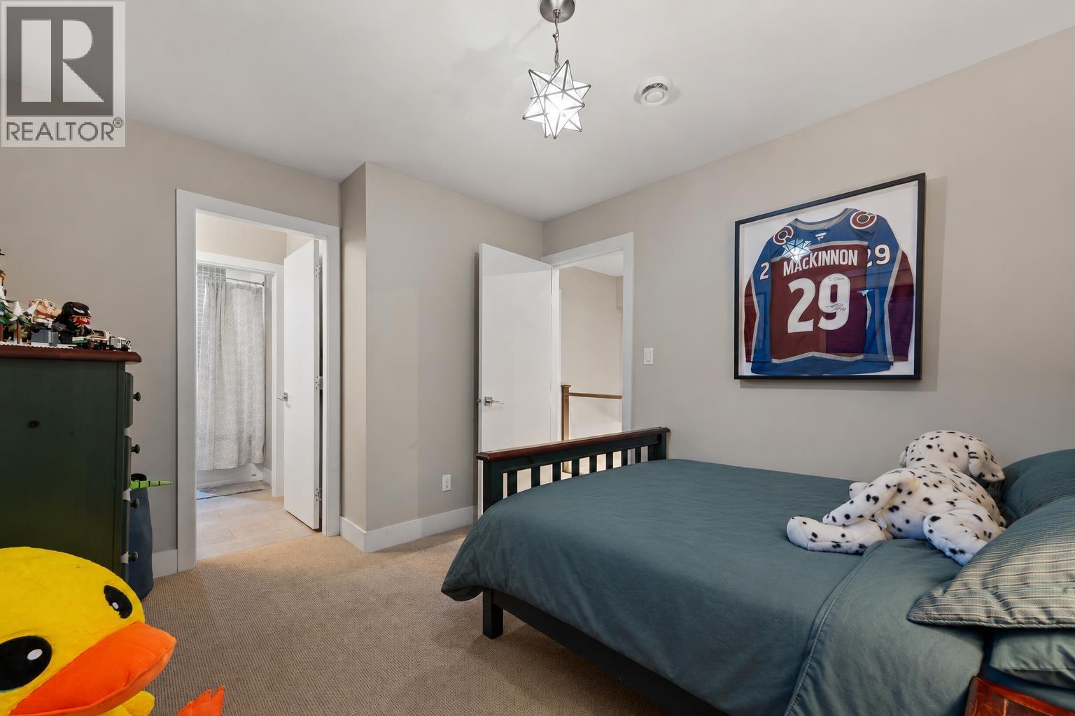 2775 Lyndene Road Property Photo 29