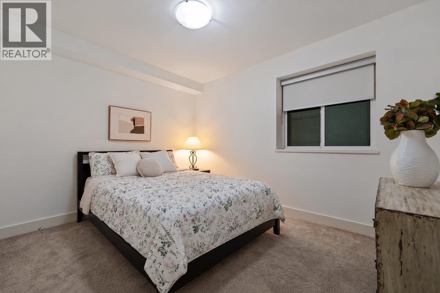 2775 Lyndene Road Property Photo 34