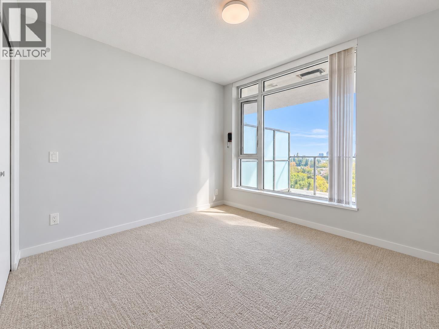 1003 6700 Dunblane Avenue Property Photo 6