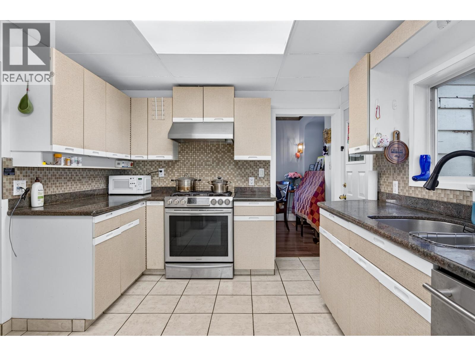 1275 Park Drive Property Photo 19