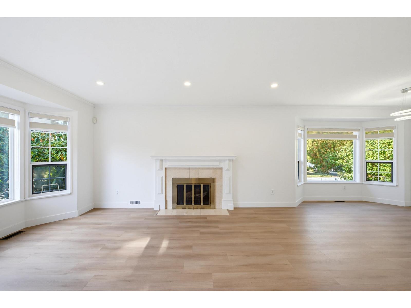 15911 111 Avenue Property Photo 8