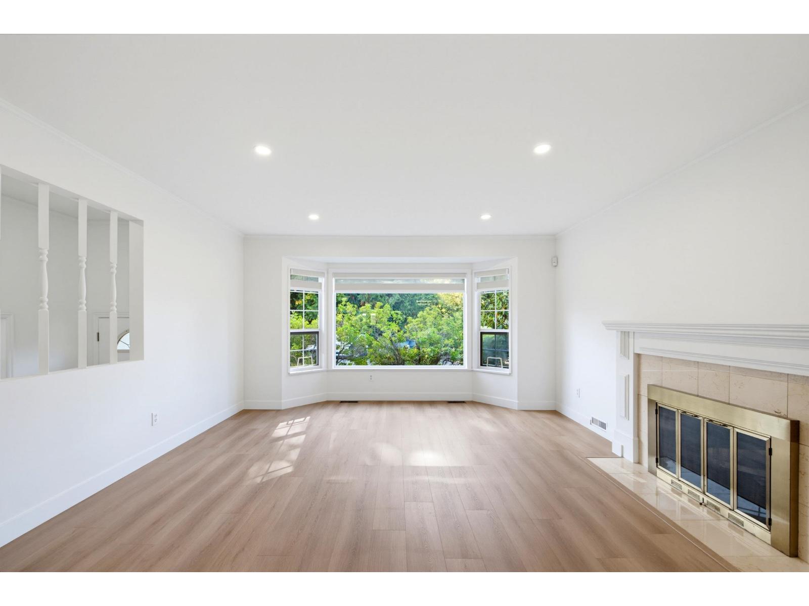 15911 111 Avenue Property Photo 11