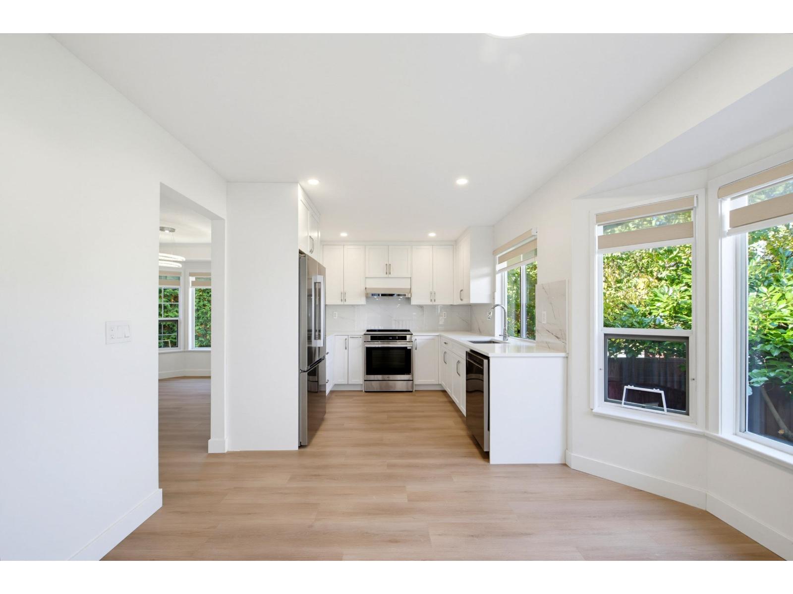 15911 111 Avenue Property Photo 15