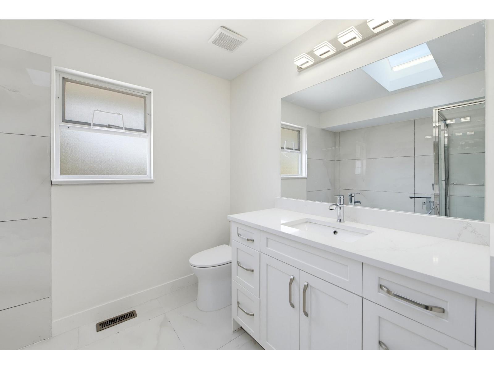 15911 111 Avenue Property Photo 29