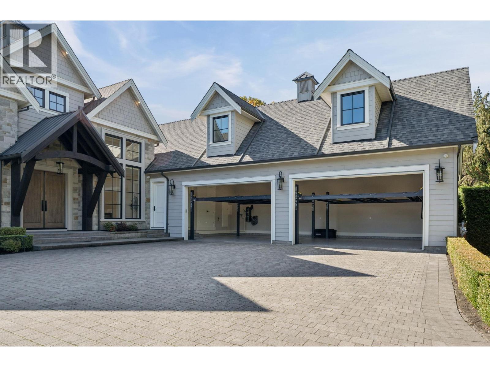 7628 Steveston Highway Property Photo 2