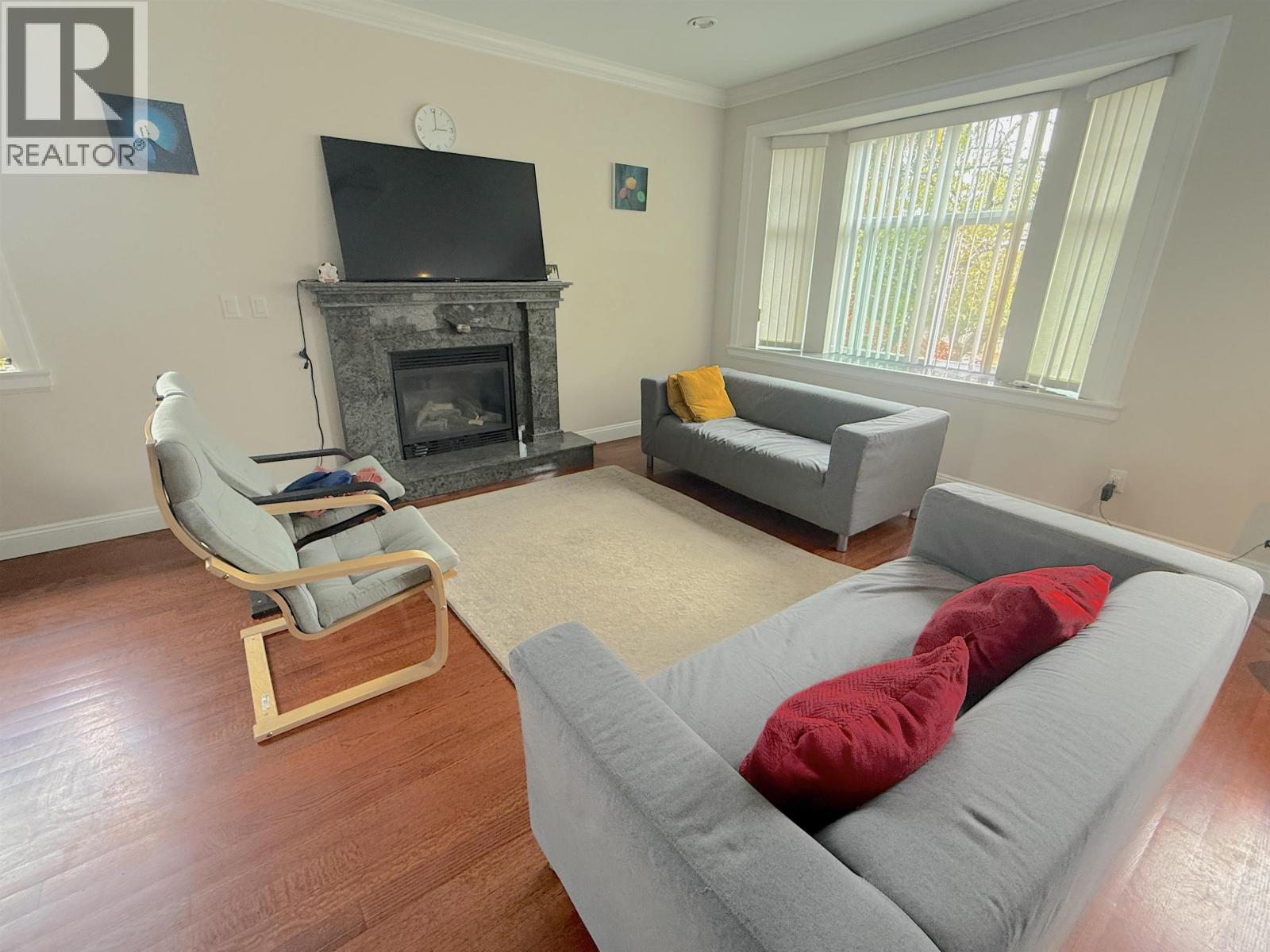 5421 Fleming Street Property Photo 4