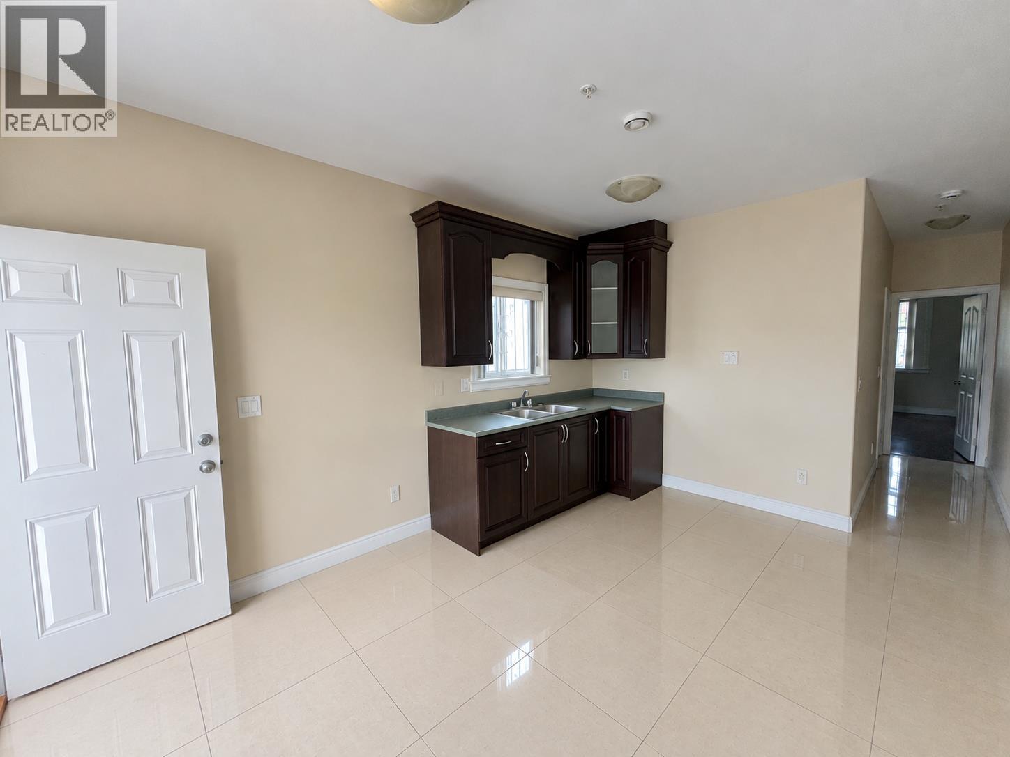 5421 Fleming Street Property Photo 15