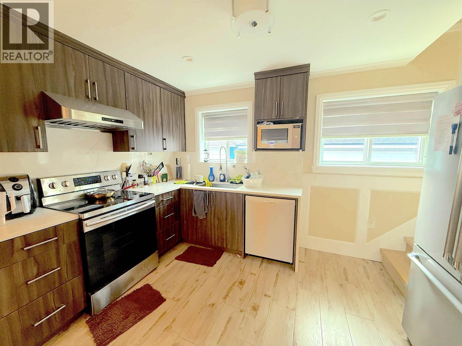 5421 Fleming Street Property Photo 27