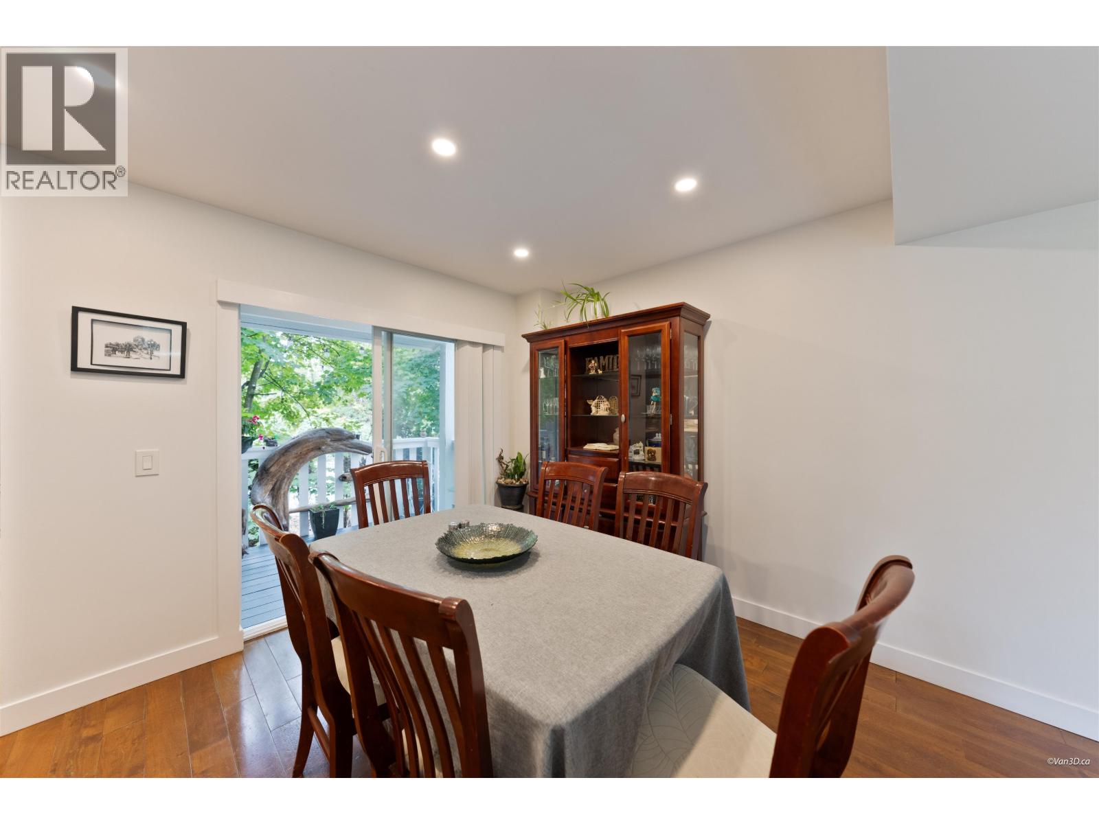 2 8745 Government Street Property Photo 8
