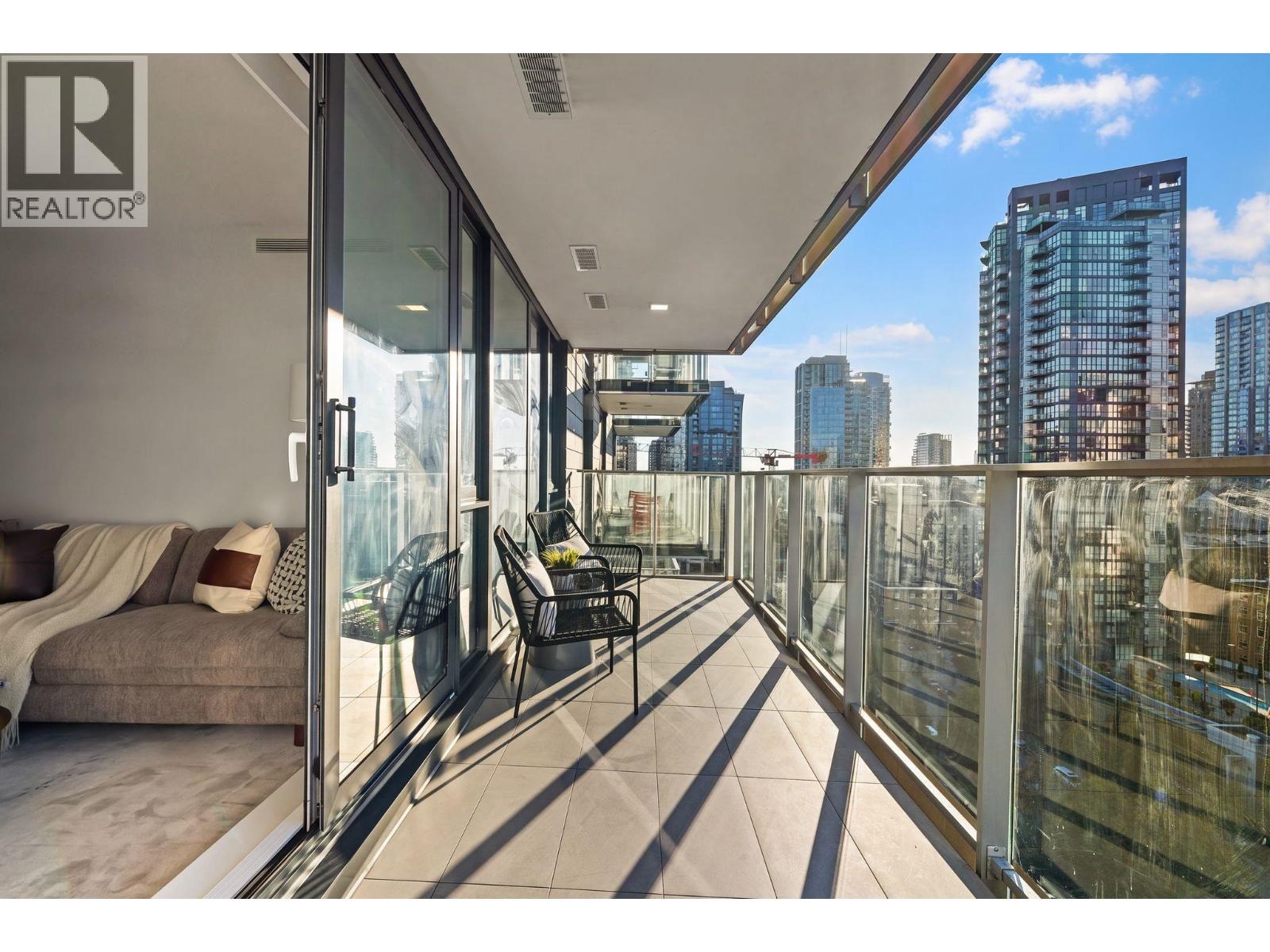 1610 1111 Richards Street Property Photo 1