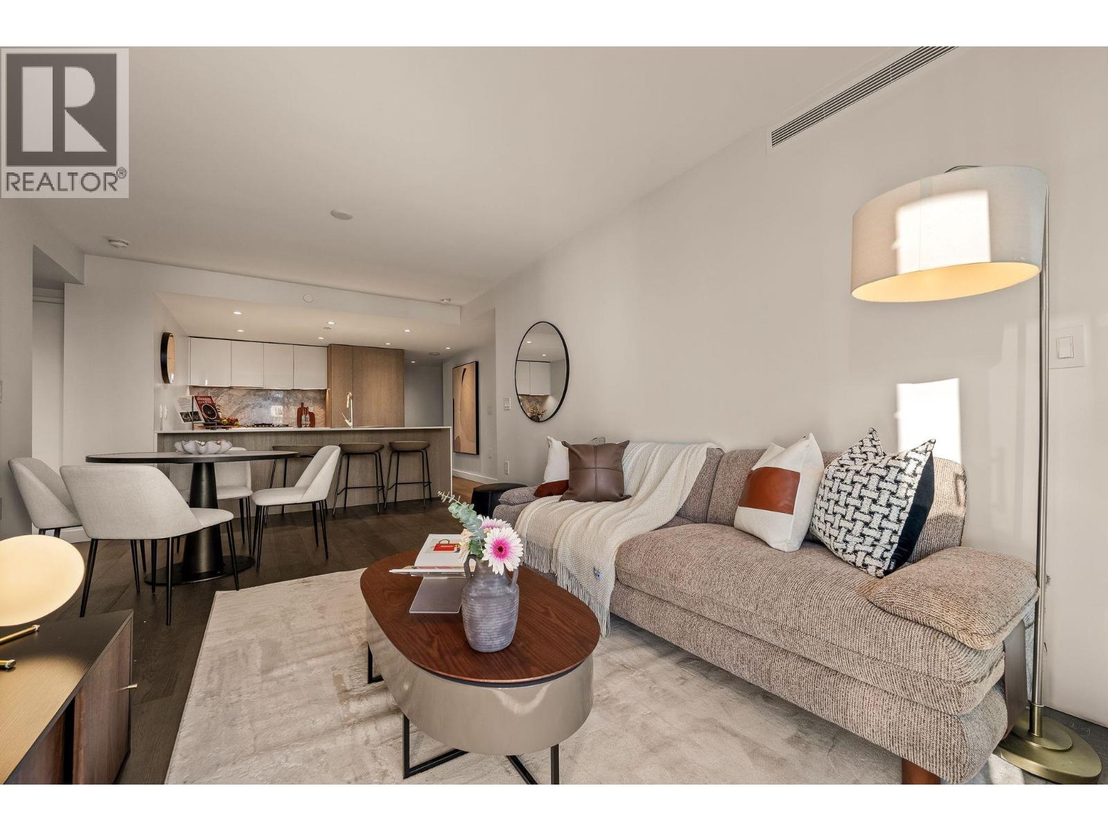 1610 1111 Richards Street Property Photo 2