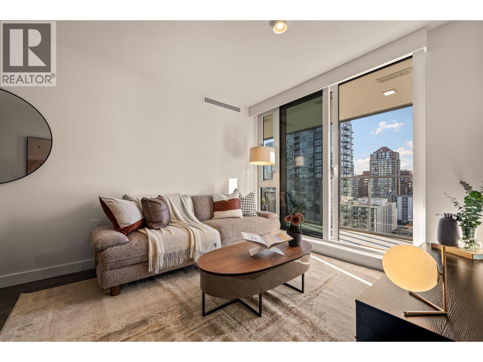 1610 1111 Richards Street Property Photo 8