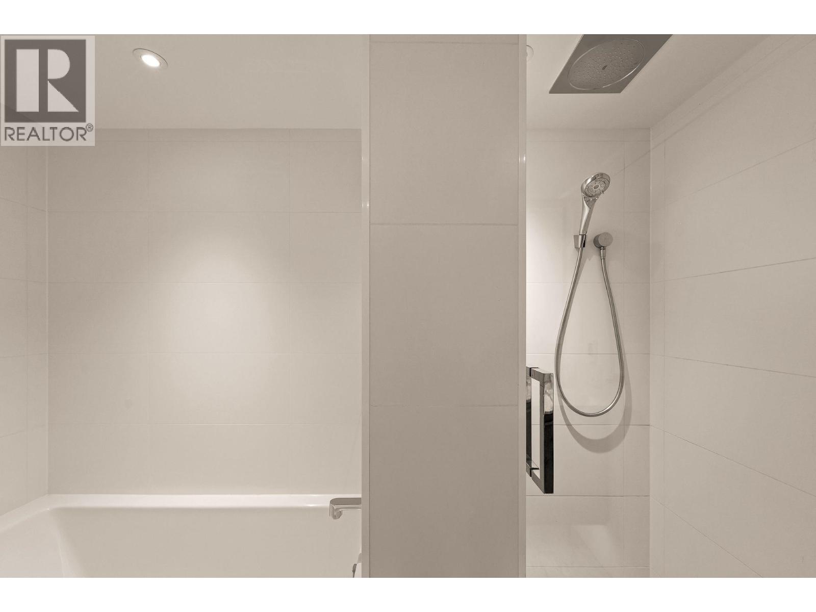 1610 1111 Richards Street Property Photo 15