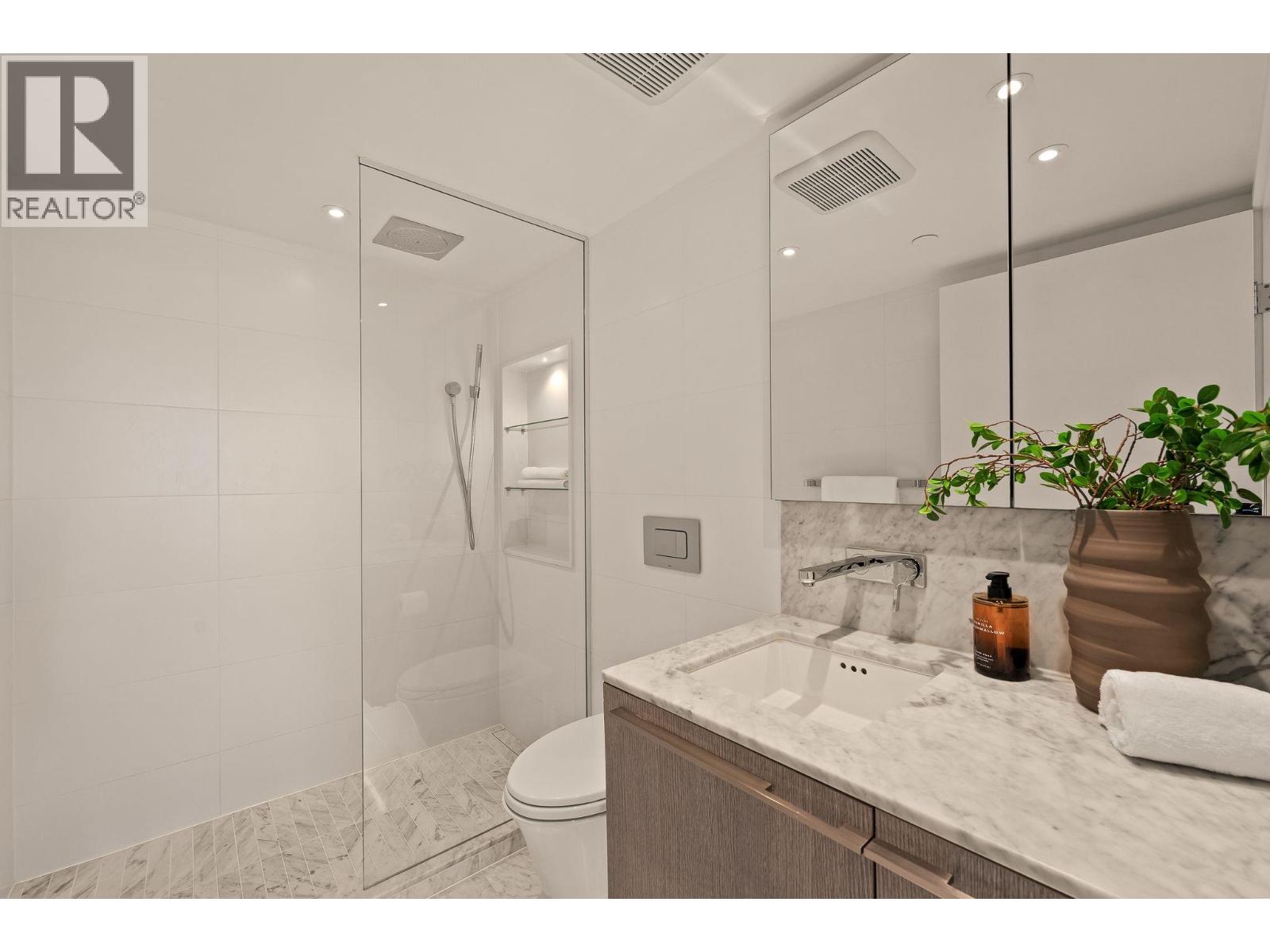 1610 1111 Richards Street Property Photo 22