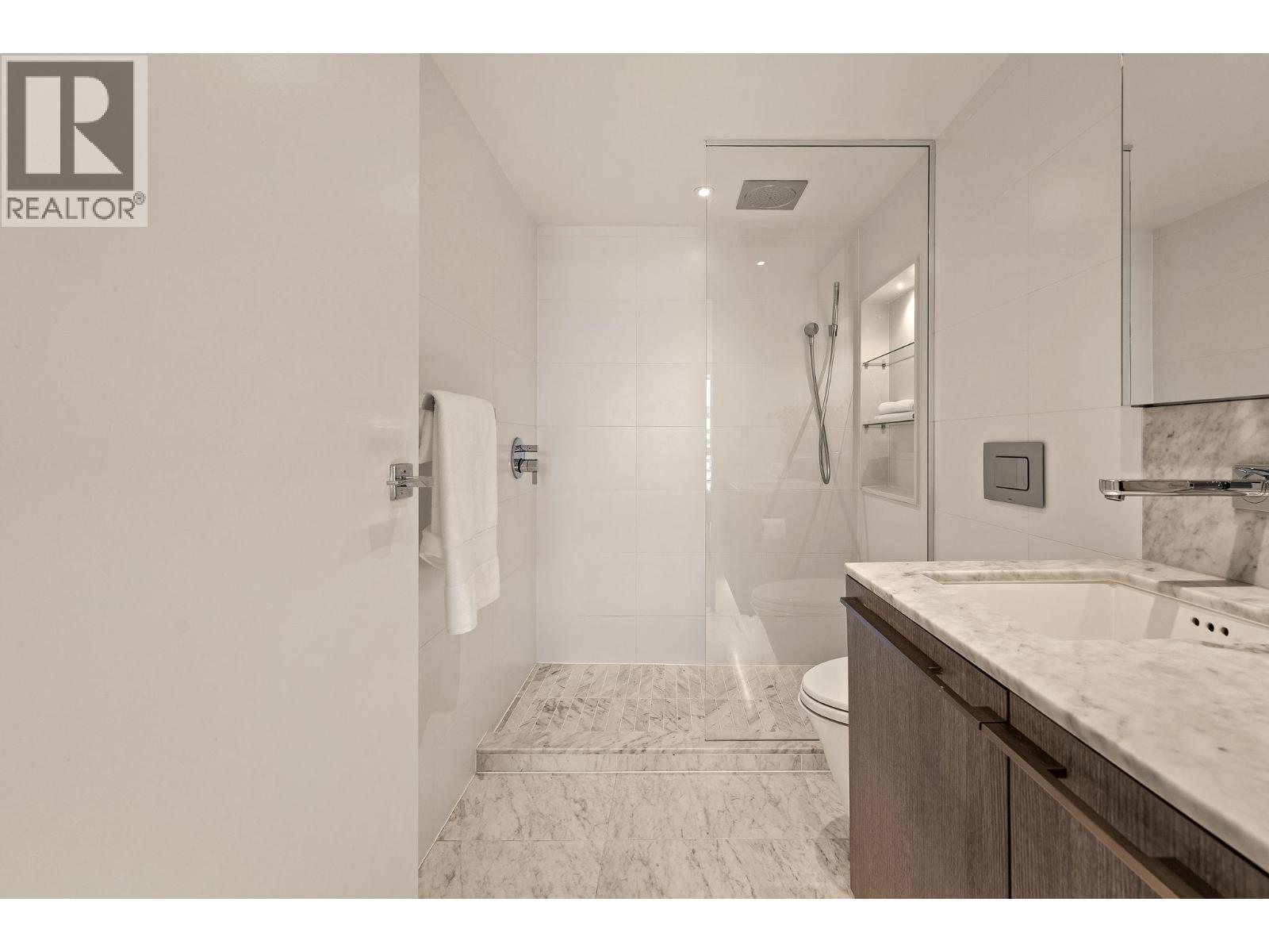 1610 1111 Richards Street Property Photo 23