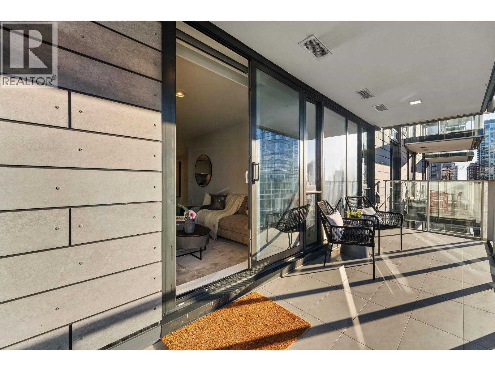 1610 1111 Richards Street Property Photo 25