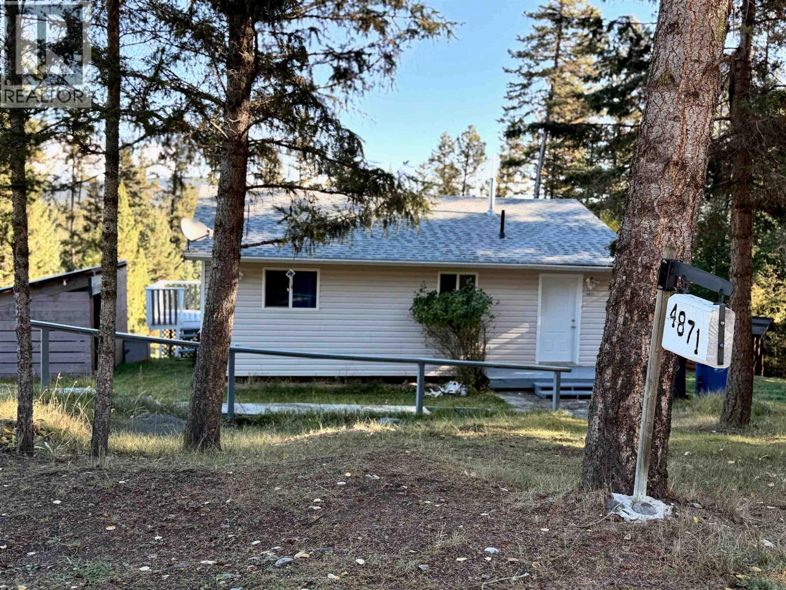 4871 STEWART ROAD Property Photo 1