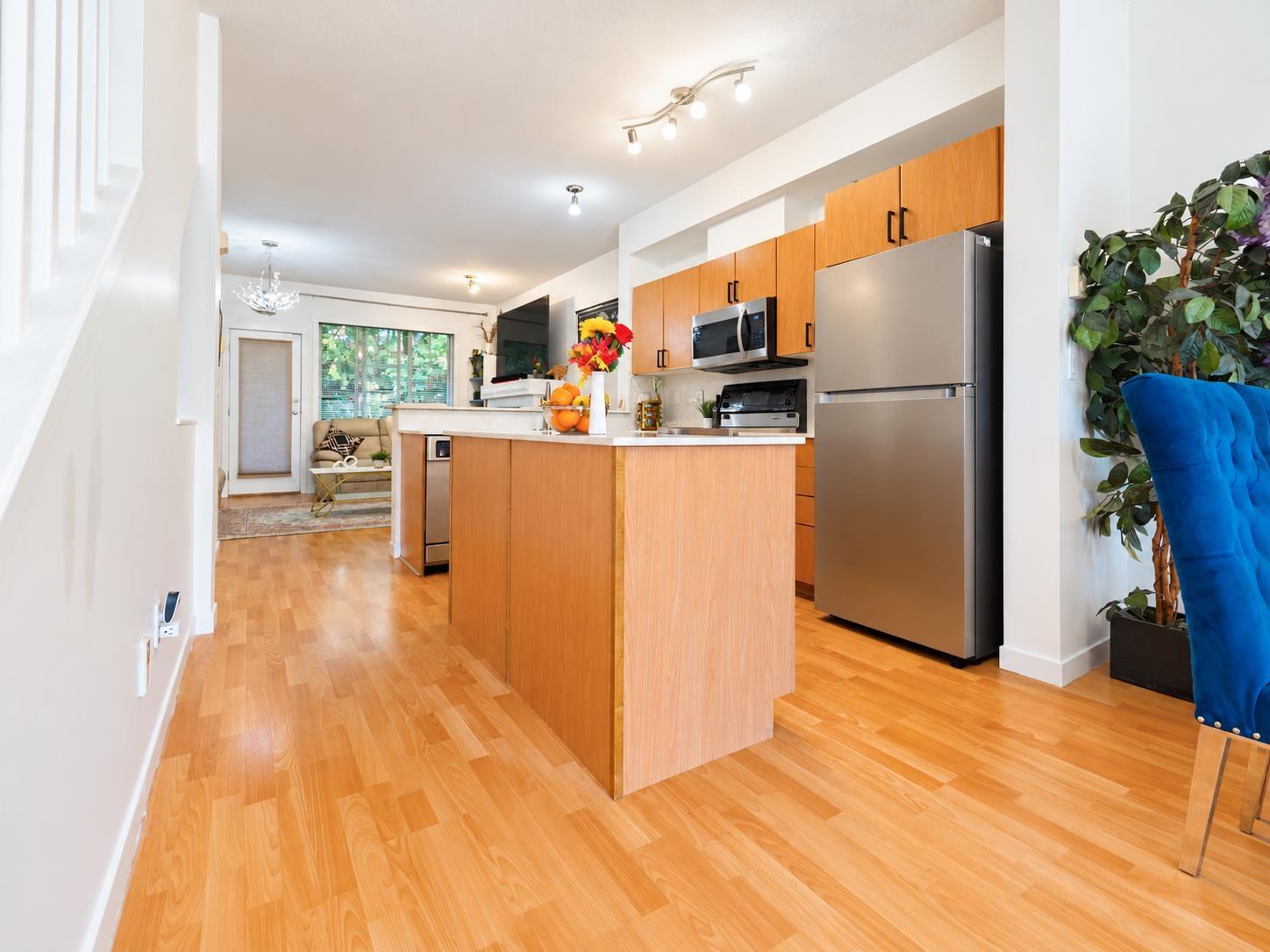 33 5839 Panorama Drive Property Photo 8
