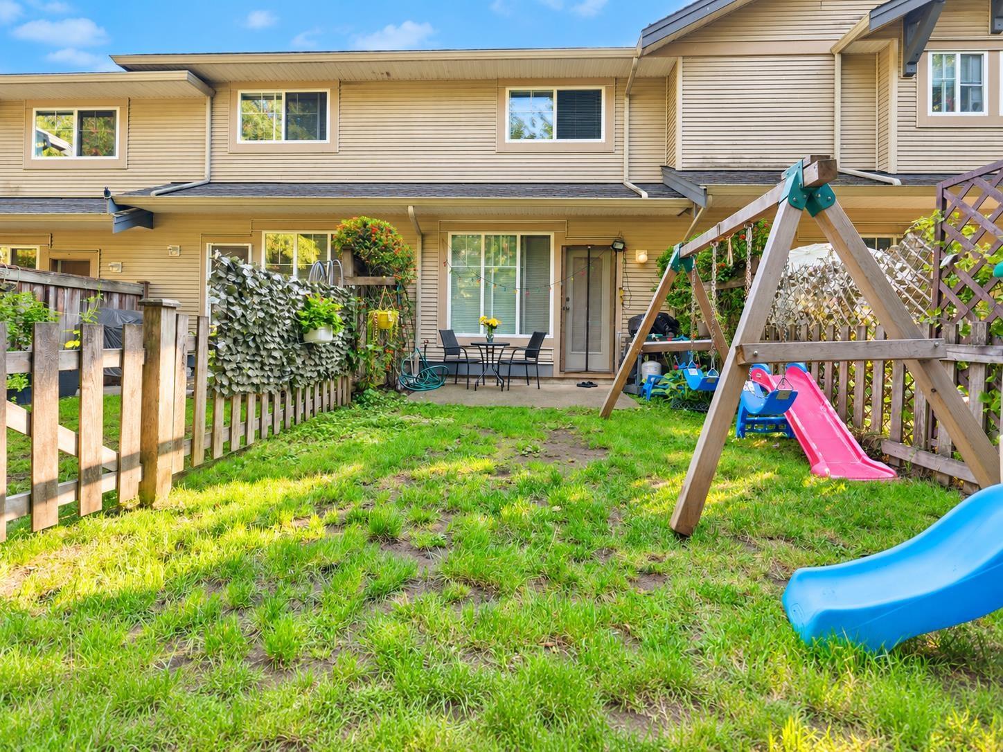 33 5839 Panorama Drive Property Photo 23