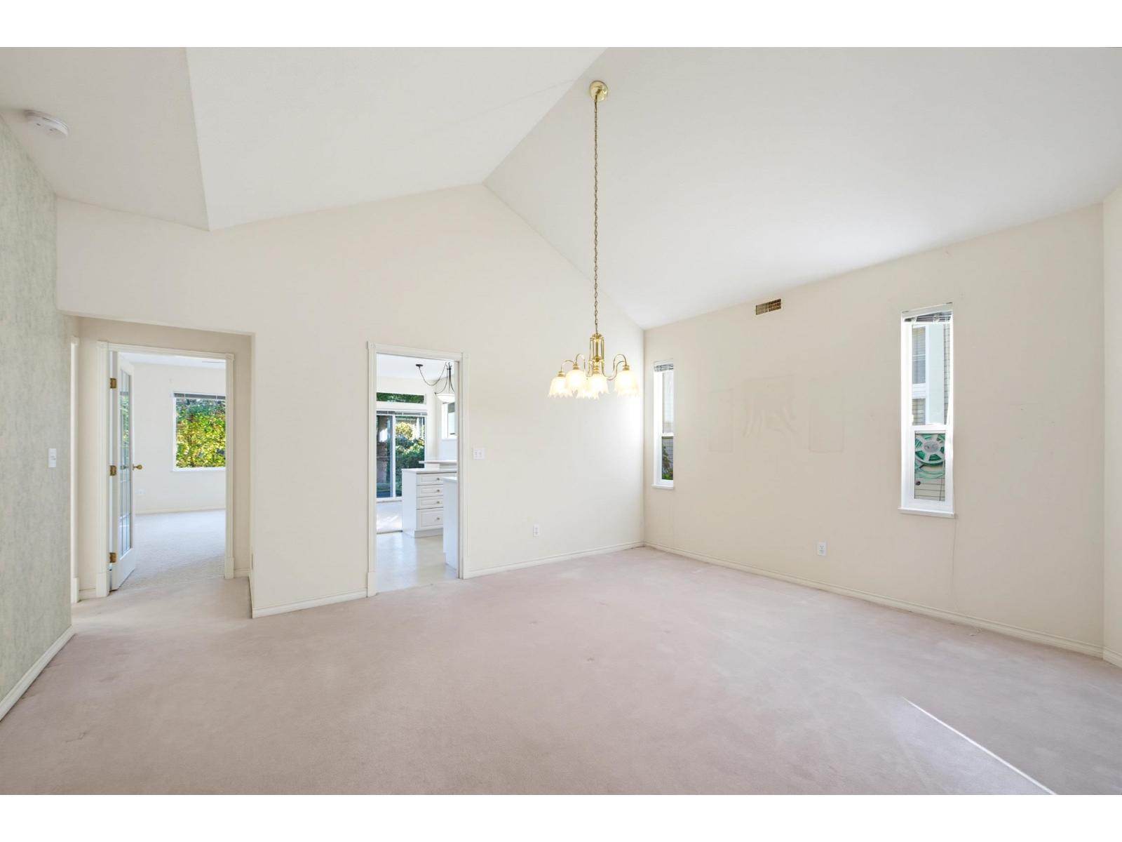 215 20655 88 Avenue Property Photo 16