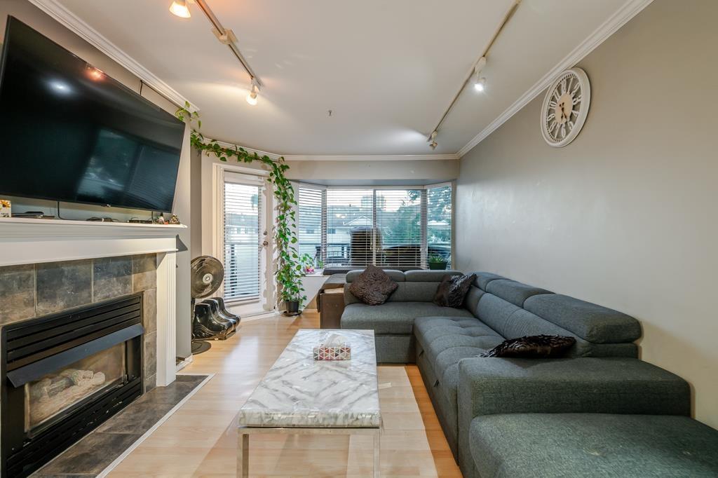 307 2958 Trethewey Street Property Photo 8