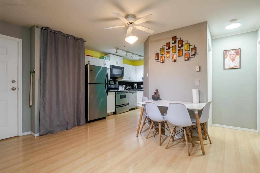 307 2958 Trethewey Street Property Photo 14