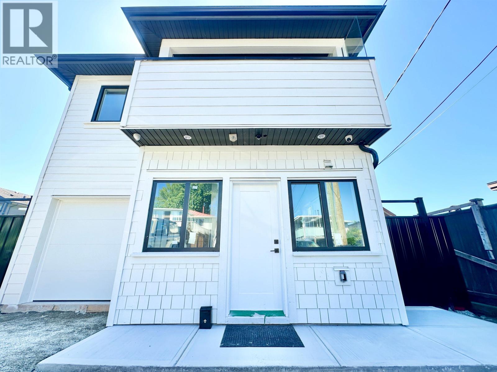 3873 Napier Street Property Photo 1