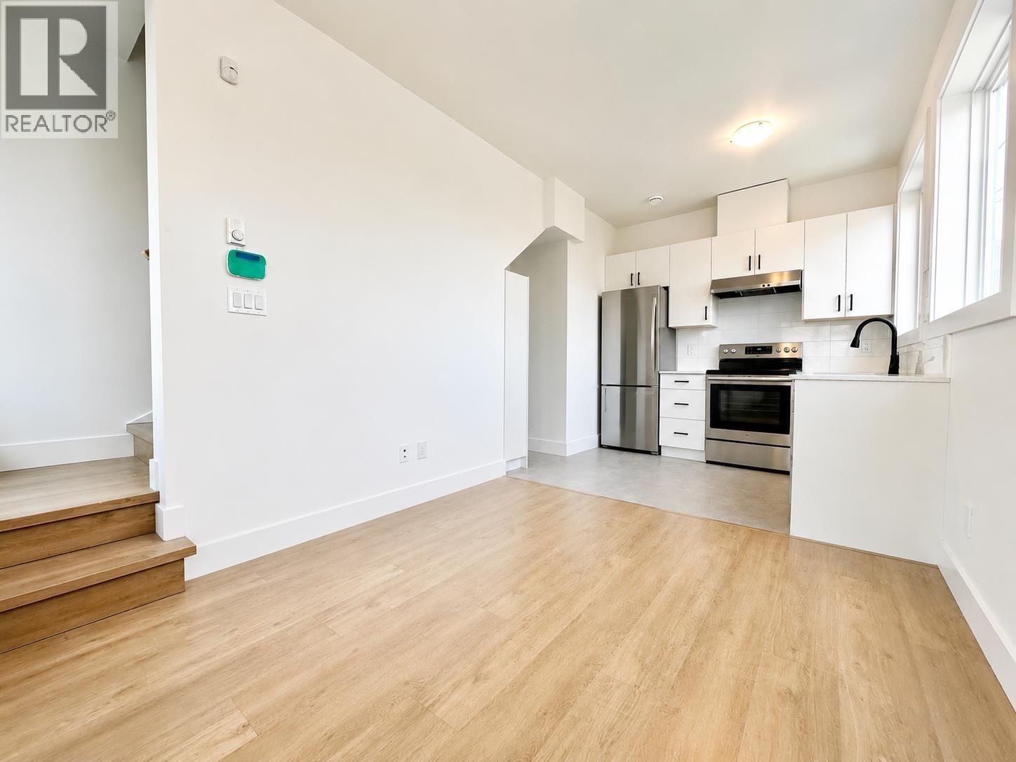 3873 Napier Street Property Photo 2