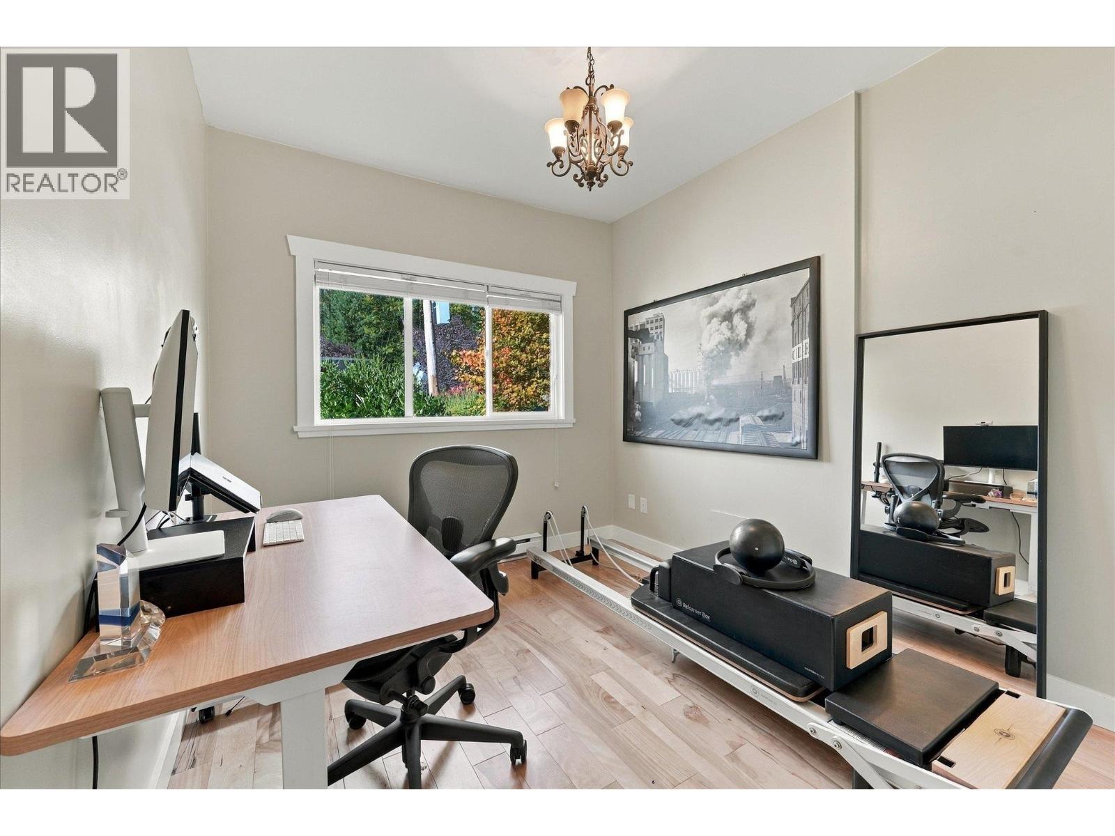 38590 Westway Avenue Property Photo 17