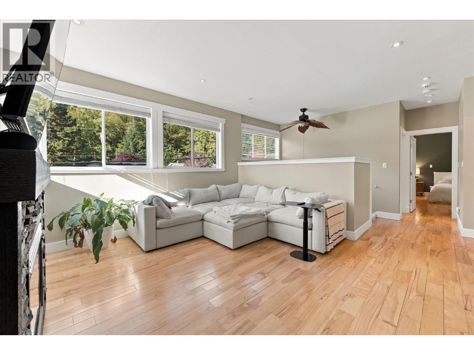 38590 Westway Avenue Property Photo 19